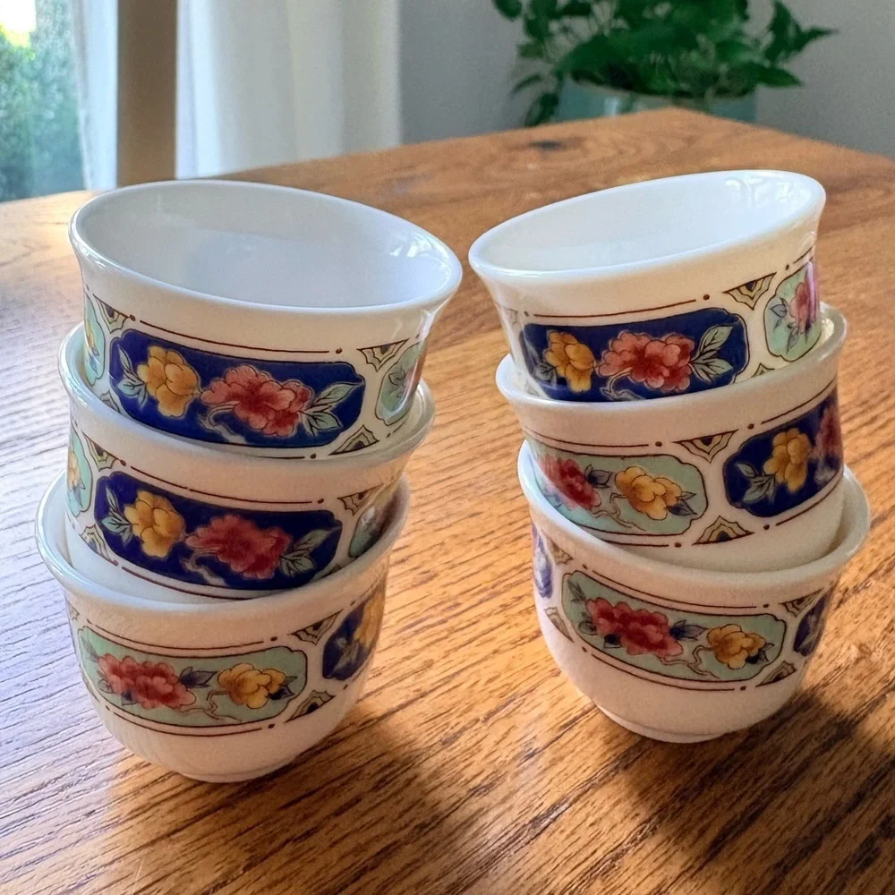 Fashionware 1942 Handle-less small Floral fine china Tea Cups- set of 6